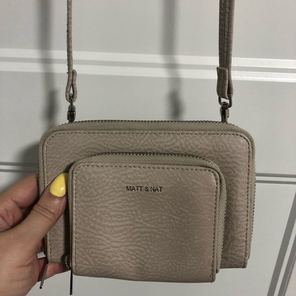 Purse - Picture 2 of 5